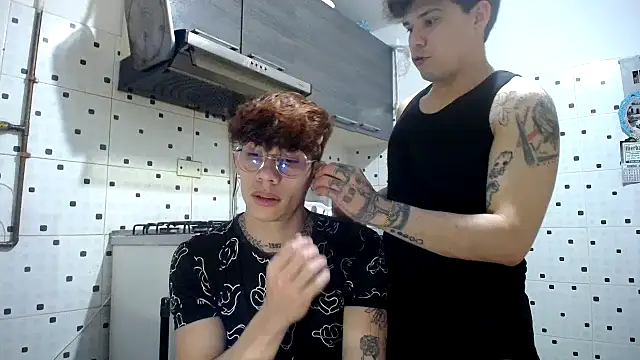 Snapshot of thiagomurphyy chatting on 01-15-26, 06:51 thiagomurphyy online show from 01-15-26, 06:51