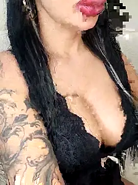 Snapshot of black_Pantherr69 chatting on 09-26-25, 05:44 black Pantherr69 online show from 09-26-25, 05:44