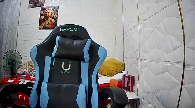 Snapshot of Mendoza_Amaranata chatting on 03-05-25, 12:59 Mendoza Amaranata online show from 03-05-25, 12:59