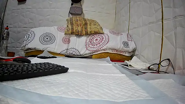 Snapshot of Mendoza_Amaranata chatting on 09-14-25, 04:55 Mendoza Amaranata online show from 09-14-25, 04:55