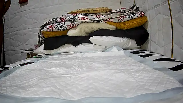 Snapshot of Mendoza_Amaranata chatting on 09-27-25, 06:13 Mendoza Amaranata online show from 09-27-25, 06:13