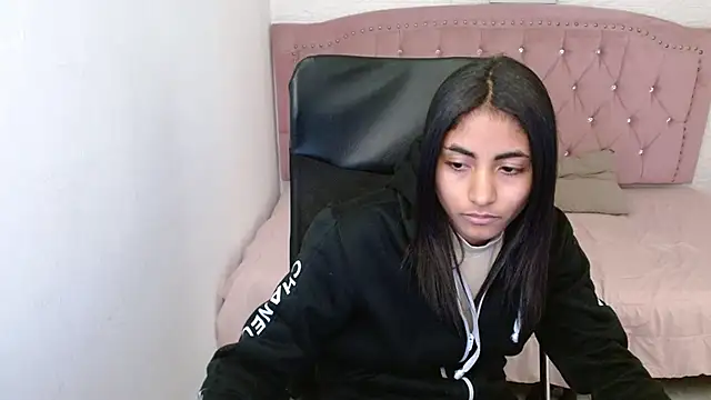 shaneelle online show from 02-20-25, 03:01