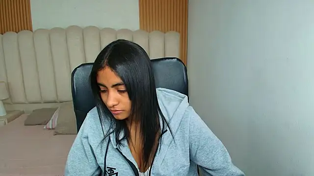 shaneelle online show from 02-09-26, 03:10