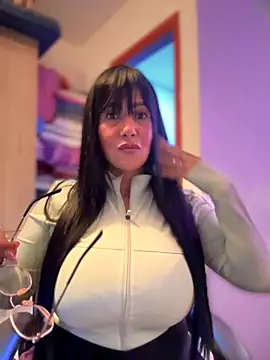 Snapshot of Saorii_kiido chatting on 10-23-25, 02:22 Saorii kiido online show from 10-23-25, 02:22