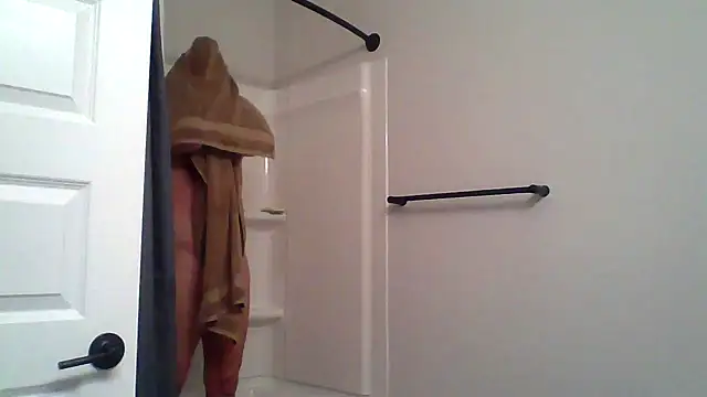 Snapshot of Goldenbear3111 chatting on 03-04-26, 04:51 Goldenbear3111 online show from 03-04-26, 04:51