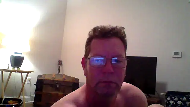 Snapshot of Goldenbear3111 chatting on 04-14-26, 03:56 Goldenbear3111 online show from 04-14-26, 03:56