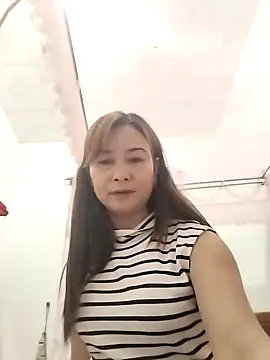 Sexy-ladyboobs20 online show from 12-25-24, 12:05