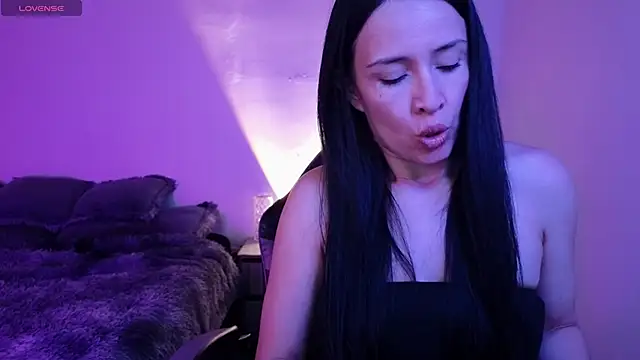 cristal hilton 10 online show from 01-18-26, 12:14