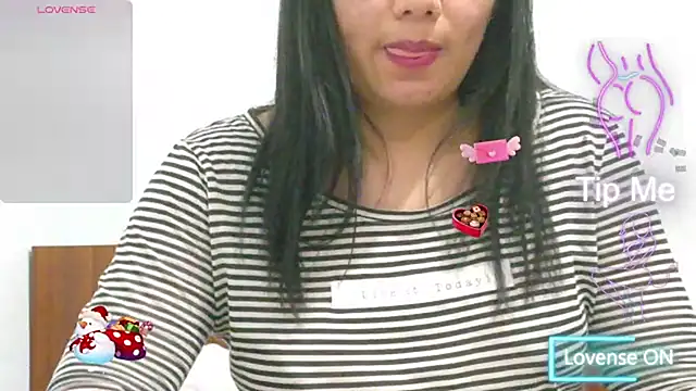 Snapshot of katymojadit chatting on 01-27-25, 10:06 katymojadit online show from 01-27-25, 10:06