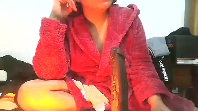 Snapshot of katymojadit chatting on 01-15-26, 10:13 katymojadit online show from 01-15-26, 10:13