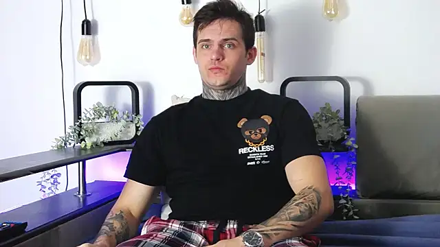 CarterCole online show from 02-03-25, 07:40