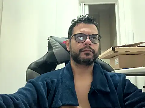 HornyBeachBoyBR online show from 07-09-26, 07:51