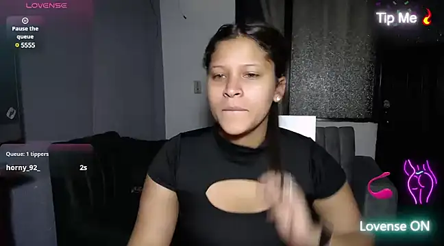 Miel canela online show from 03-03-25, 08:43