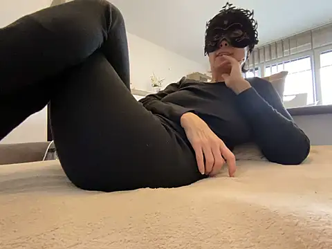 Marilou1983 online show from 02-17-26, 10:12