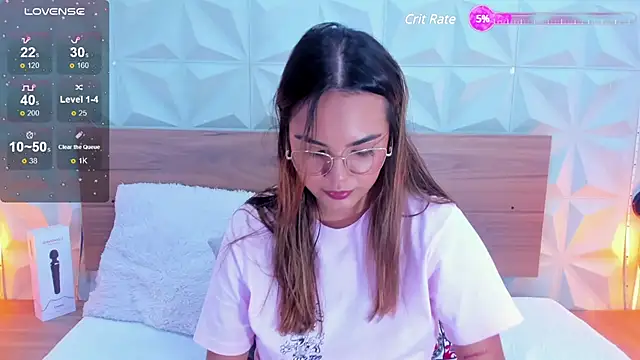 Stacey white  online show from 03-13-25, 08:32