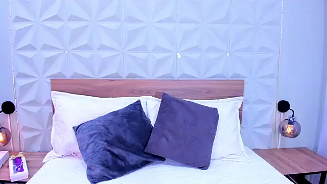 Stacey white  online show from 11-26-25, 07:59