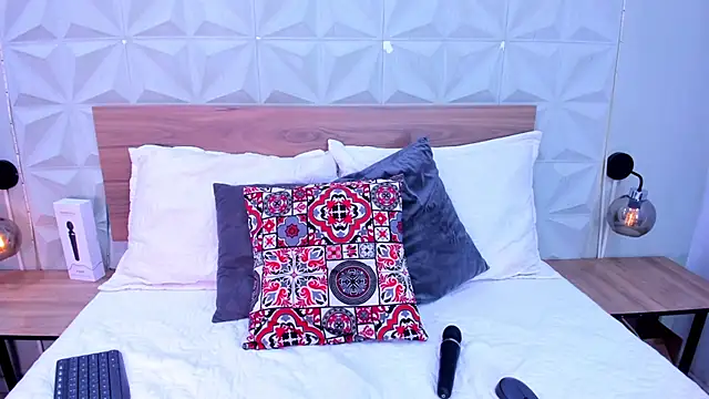 Stacey white  online show from 01-05-26, 08:01