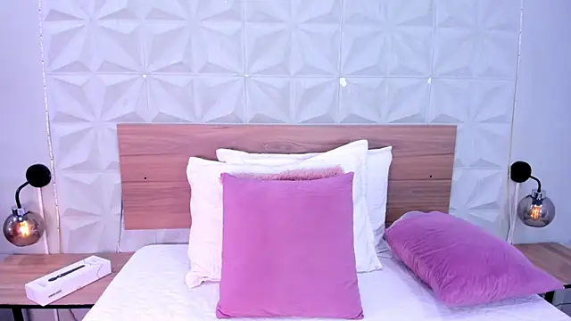 Stacey white  online show from 02-10-26, 08:02