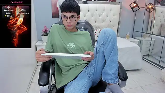 Noha scott online show from 03-04-26, 11:00