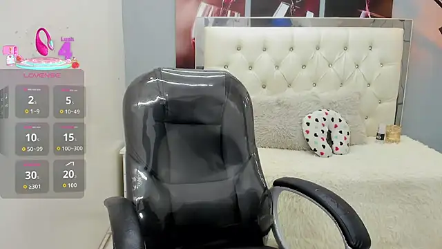 Snapshot of Noha_scott chatting on 04-18-26, 11:05 Noha scott online show from 04-18-26, 11:05