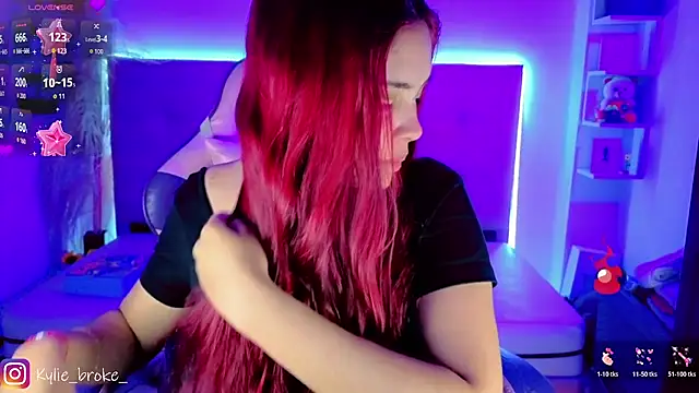 Snapshot of Kylie_brokee chatting on 04-06-26, 11:05 Kylie brokee online show from 04-06-26, 11:05