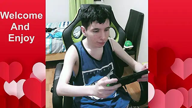 Twink martinboy online show from 03-10-26, 06:40