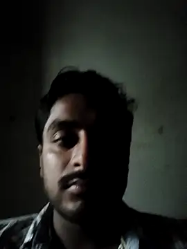 Snapshot of lm12334 chatting on 10-05-25, 08:34 lm12334 online show from 10-05-25, 08:34