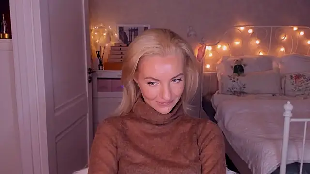 aestetick online show from 10-14-25, 11:55