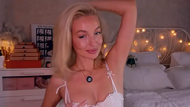 aestetick online show from 03-23-26, 07:23