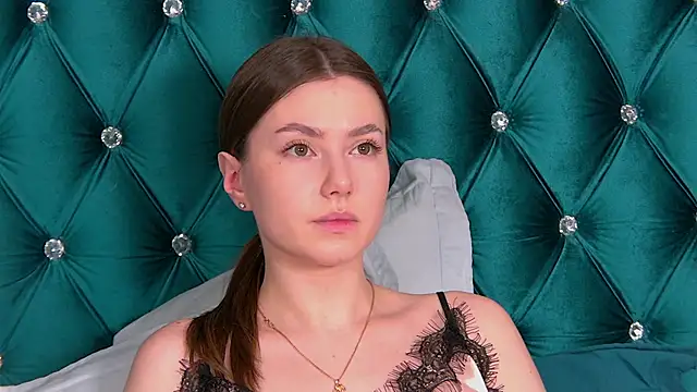 AliceMoreno online show from 02-10-25, 04:08