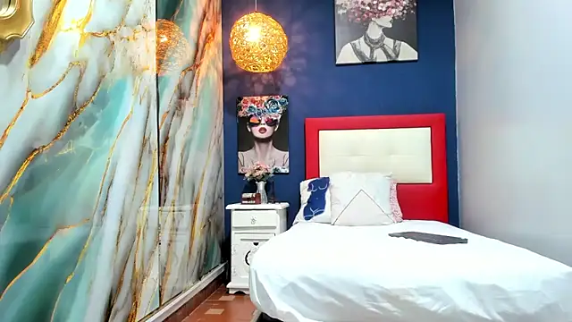 Snapshot of BustyAmanda chatting on 11-11-25, 08:09 BustyAmanda online show from 11-11-25, 08:09