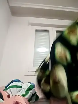 Juanamd1 online show from 12-19-24, 08:23