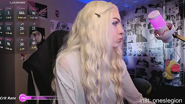 Snapshot of Reflexxxia_ chatting on 03-24-26, 03:39 Reflexxxia online show from 03-24-26, 03:39