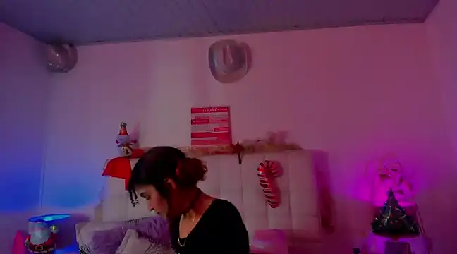 amaia escotet online show from 12-18-24, 02:06