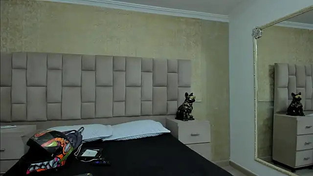 EmmaTorres  online show from 02-10-25, 08:31