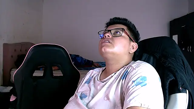 tatsumi nao online show from 04-02-26, 09:45