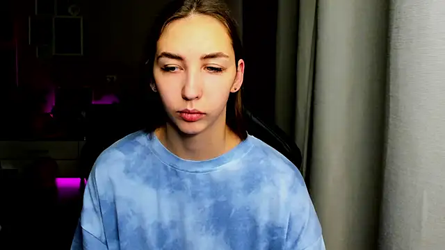 Sm0ly online show from 10-20-25, 02:01