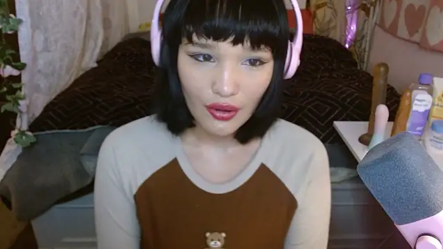 Snapshot of nomichuu chatting on 05-11-26, 06:08 nomichuu online show from 05-11-26, 06:08