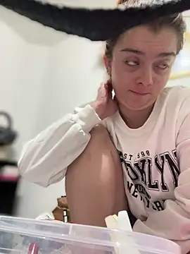 Cloew Marz online show from 11-19-25, 08:09