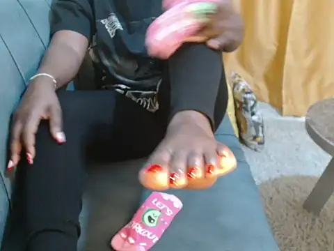 leslysexygirl online show from 12-15-25, 06:17