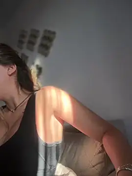 RaquelleDevon online show from 09-24-25, 05:22