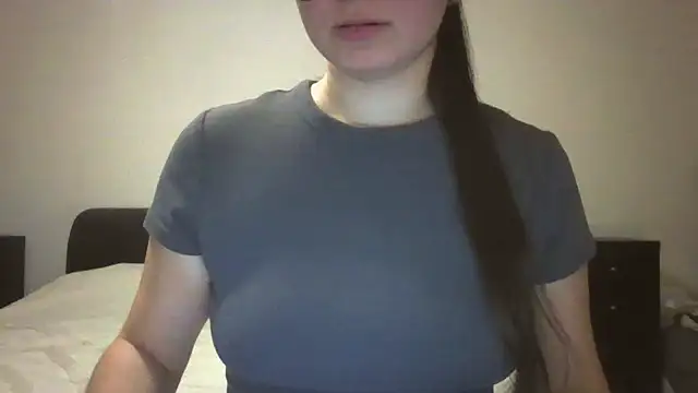 Snapshot of VanesaJewelz chatting on 12-09-24, 04:47 VanesaJewelz online show from 12-09-24, 04:47