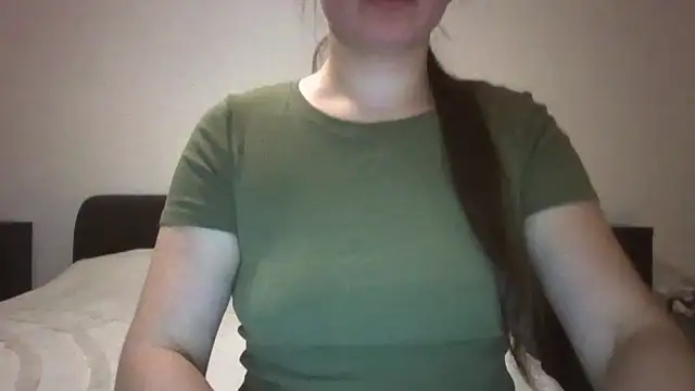 Snapshot of VanesaJewelz chatting on 12-11-24, 04:09 VanesaJewelz online show from 12-11-24, 04:09