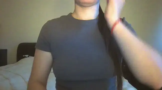 Snapshot of VanesaJewelz chatting on 03-15-25, 04:54 VanesaJewelz online show from 03-15-25, 04:54