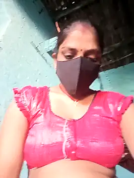 Snapshot of haymona chatting on 03-15-25, 04:57 haymona online show from 03-15-25, 04:57