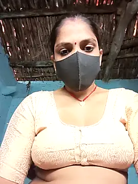 Snapshot of haymona chatting on 03-22-25, 04:03 haymona online show from 03-22-25, 04:03