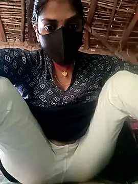 Snapshot of haymona chatting on 10-08-25, 06:44 haymona online show from 10-08-25, 06:44