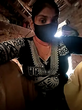 Snapshot of haymona chatting on 10-27-25, 05:22 haymona online show from 10-27-25, 05:22