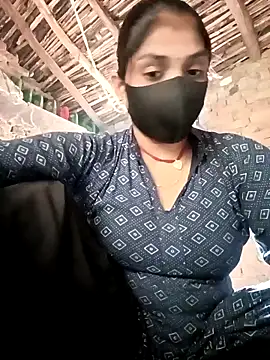 Snapshot of haymona chatting on 10-28-25, 06:28 haymona online show from 10-28-25, 06:28