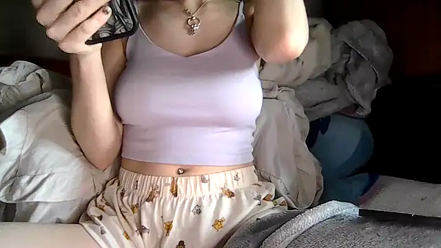 indie-rayne online show from 05-08-26, 11:26